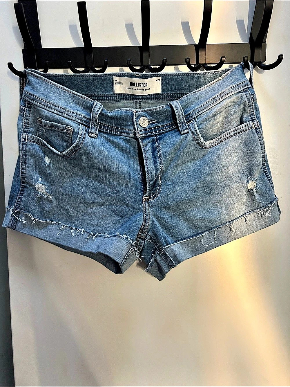 Hollister Low-Rise Shortie Short Distressed Denim Shorts Blue Waist 27